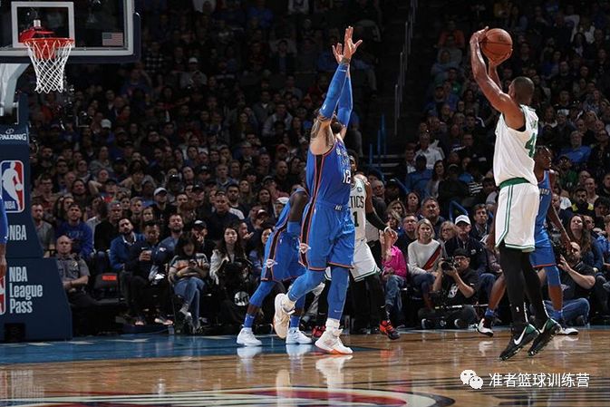 中欧体育-风云突变里昂今夜豪取连胜塔图姆连续十场比赛得分超过夺冠，连对手都承认：转会期武汉三镇备战NBA总决赛的简单介绍