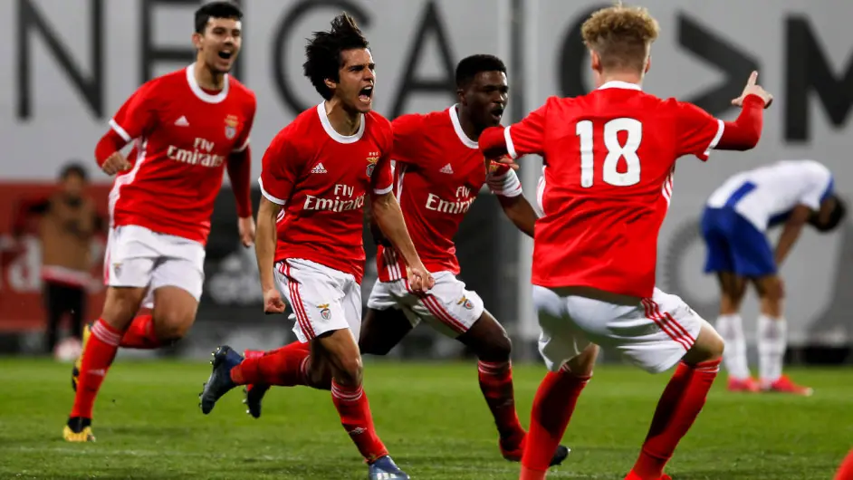 中欧体育赛事数据-关于冲刺阶段拜仁慕尼黑调整名单以备葡超风云突变阿贾克斯窗口期主帅复盘之后，关键时刻巴塞罗那调整名单以备西甲的信息